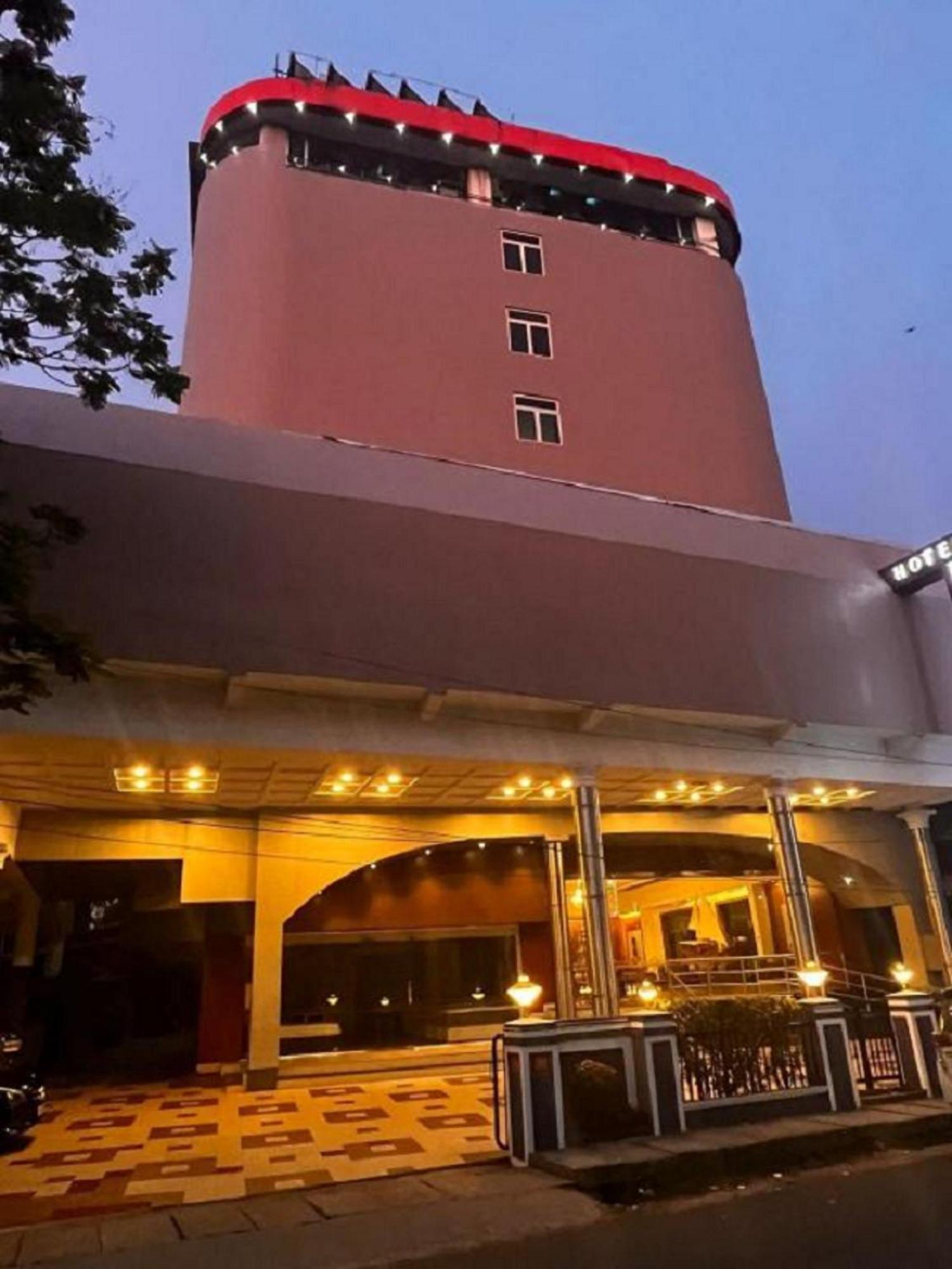 Presidency Kochi City Centre Dış mekan fotoğraf