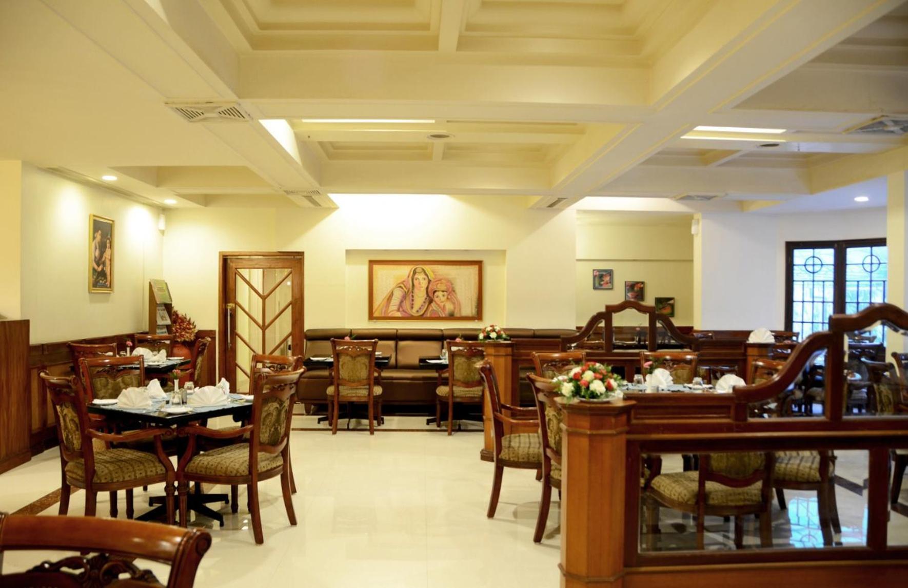 Presidency Kochi City Centre Dış mekan fotoğraf
