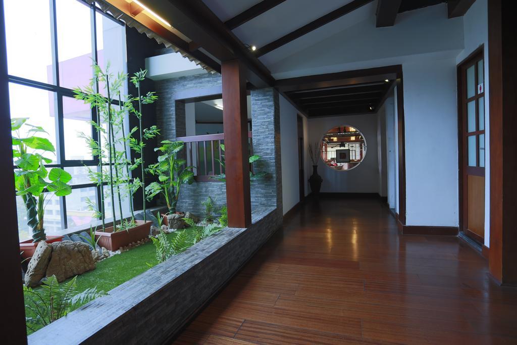 Presidency Kochi City Centre Dış mekan fotoğraf
