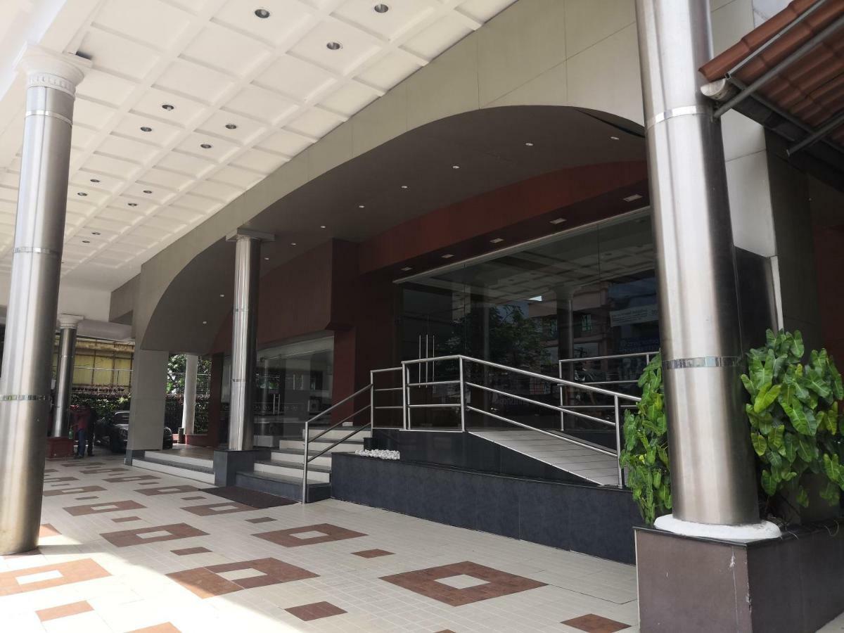 Presidency Kochi City Centre Dış mekan fotoğraf