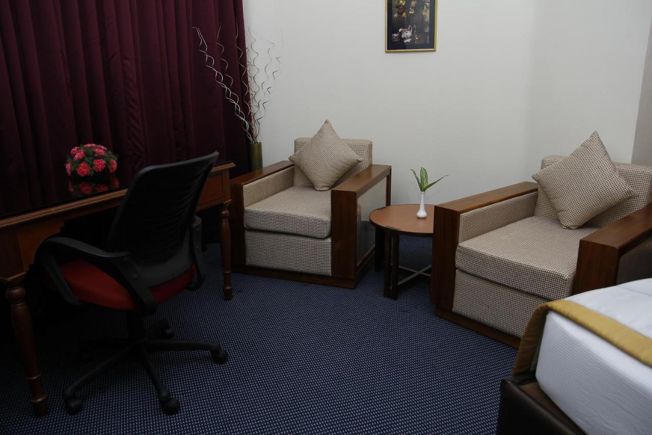 Presidency Kochi City Centre Dış mekan fotoğraf