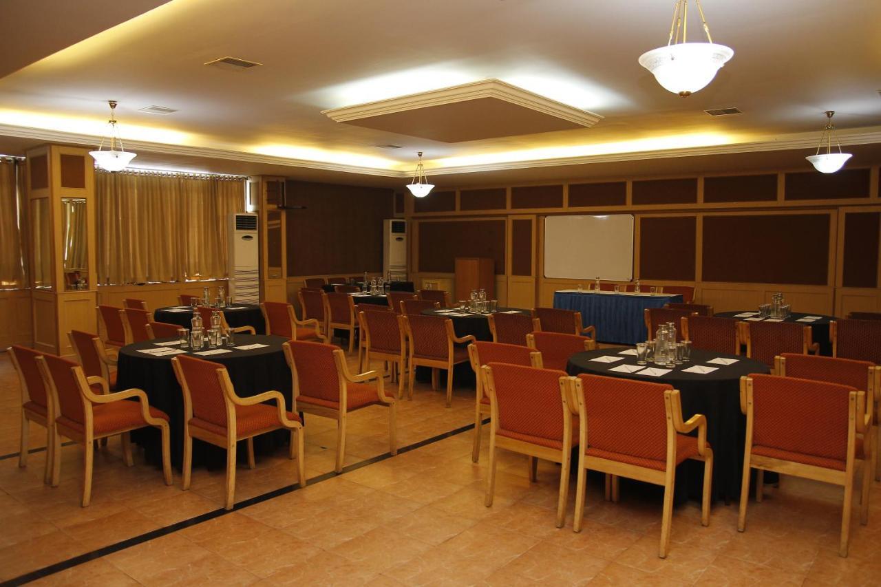 Presidency Kochi City Centre Dış mekan fotoğraf