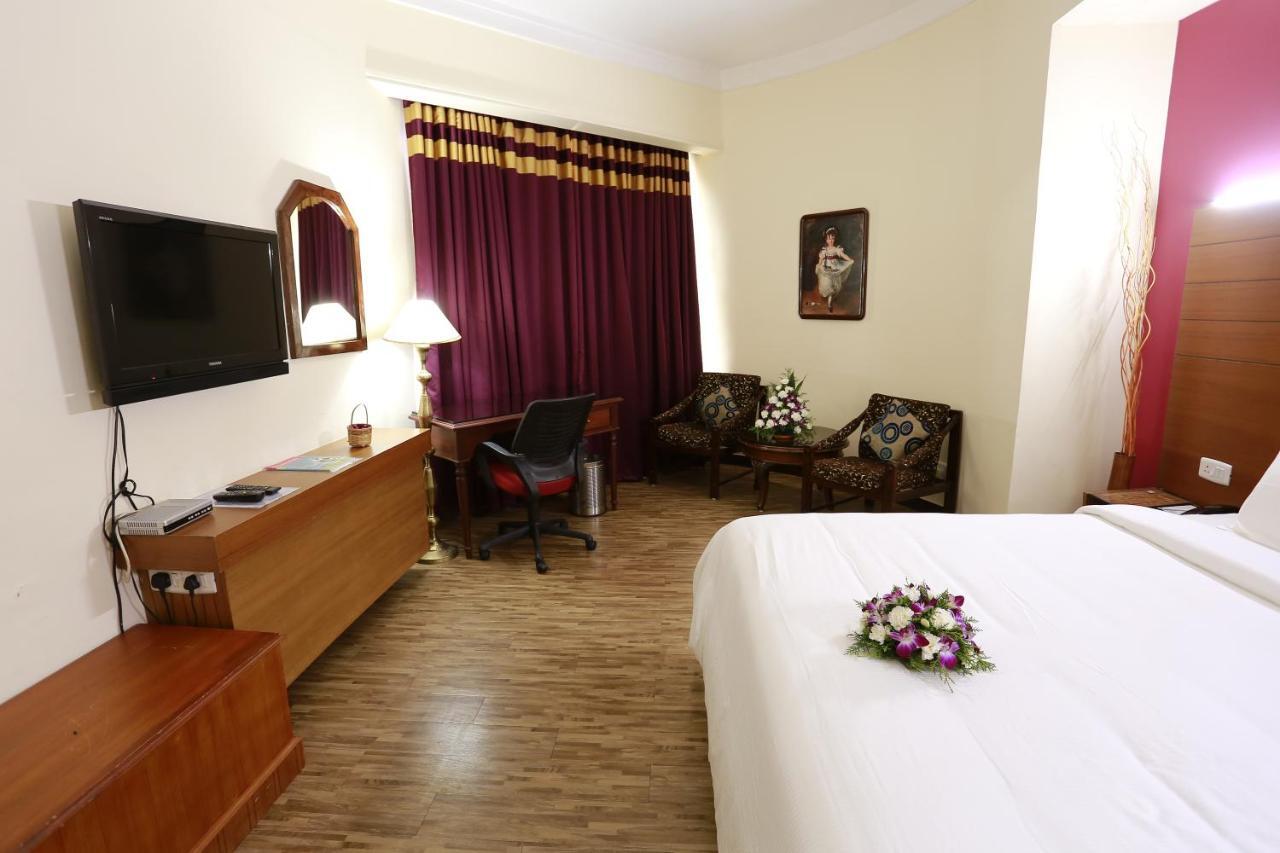 Presidency Kochi City Centre Dış mekan fotoğraf